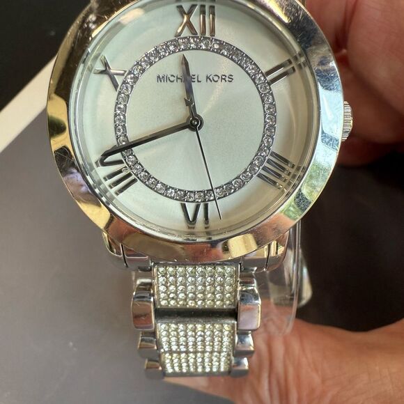 Michael Kors Tiffany Silver Watch Women 34mm MK-3685 bling crystal new battery - Picture 3 of 10